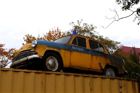 Soviet militia vehicle photo