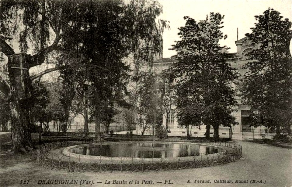 Draguignan.le-bassin-la-poste