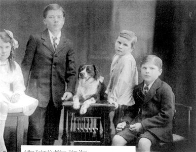 Arthur Roderick's children with dog, Pelaw Main, NSW, [n.d.] photo