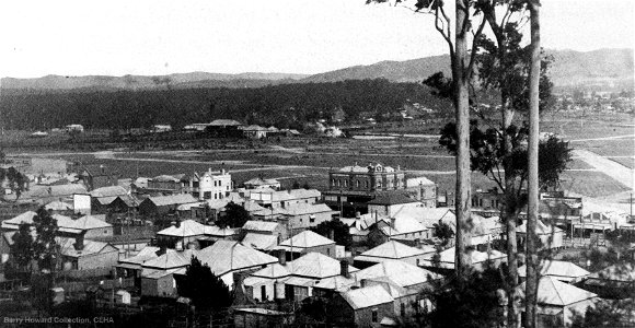 Cessnock, NSW, with the Aberdare Extended Colliery in the background, [1915] photo