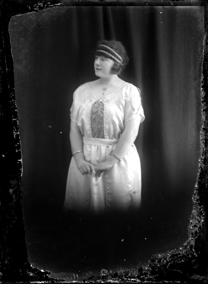 Miss Williams, [n.d.]