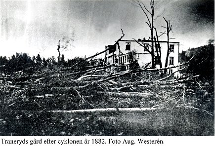 065 Traneryds herrgård efter cyklonen 1882. Foto Aug. Westerén photo