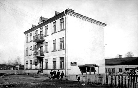 347 Kullagatan (Bröderna Anderssons Mjölk & Matvaruaffär) ca1910
