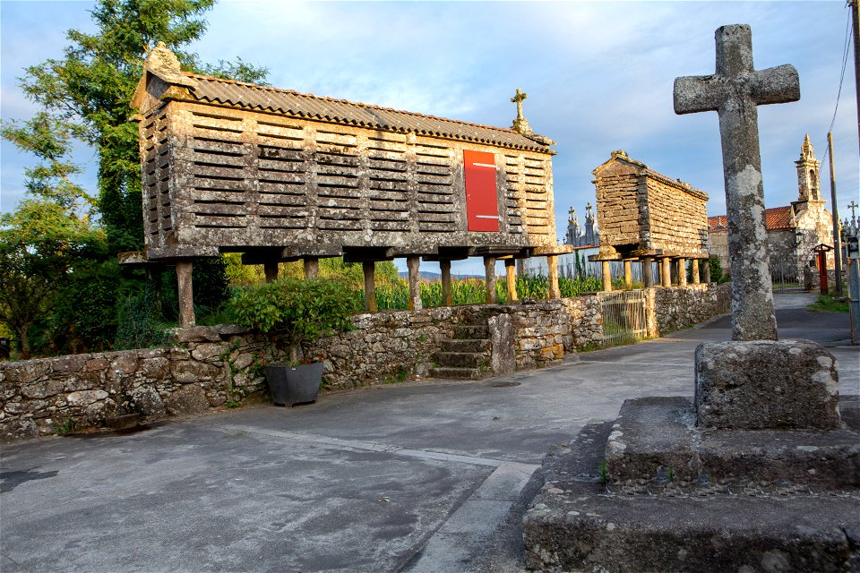 Olveiroa iglesia A