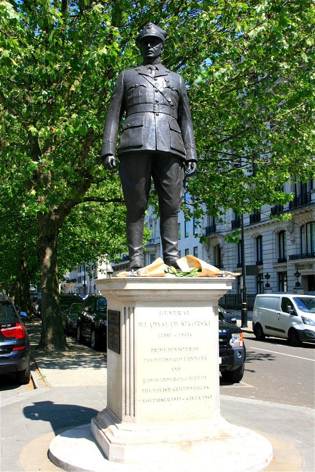 General Sikorski Statue, London W1