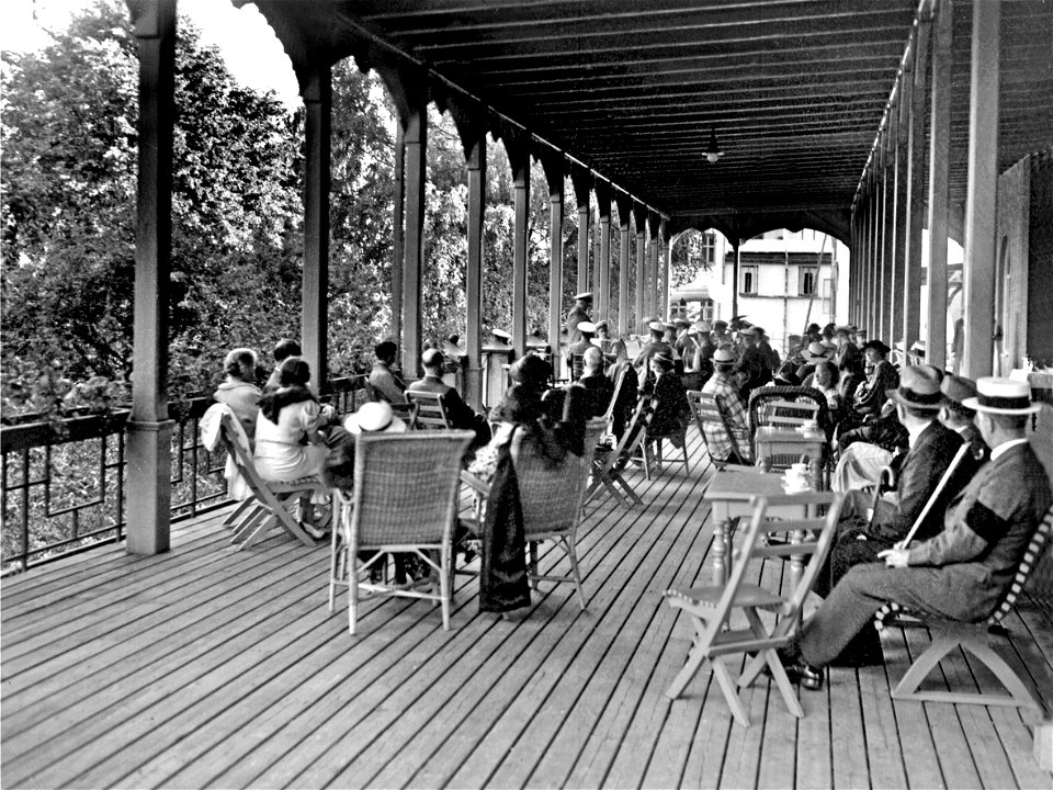 Verandan på Vattenkuranstalten (fotograf: Bror Johansson)
