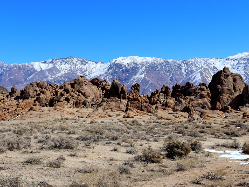 Alabama Hills at Sierra Nevada in CA