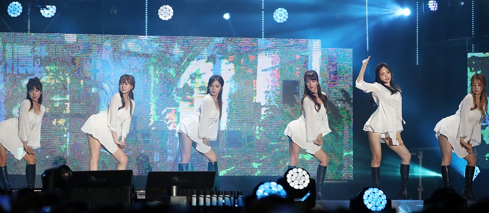 2012 K-POP World Festival Special Performance by A Pink photo