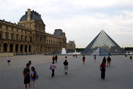 Lourve photo