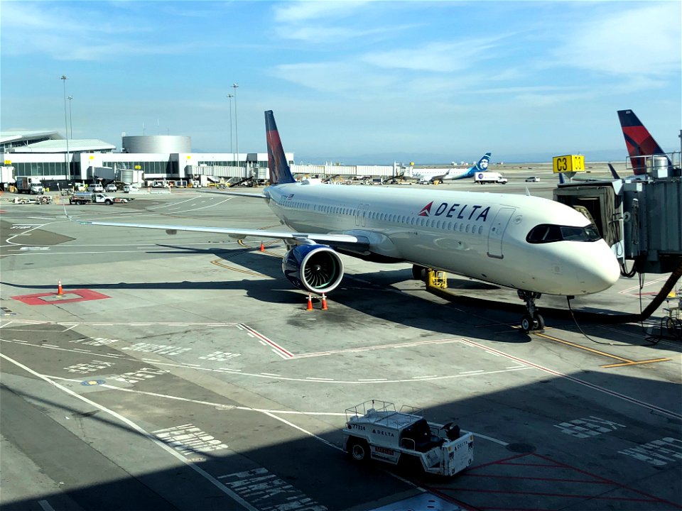Delta A321-200neo at SFO