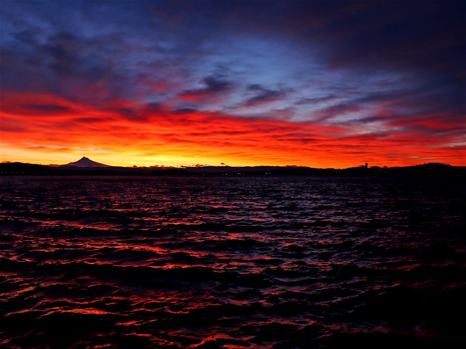 Sunrise at Columbia River in WA