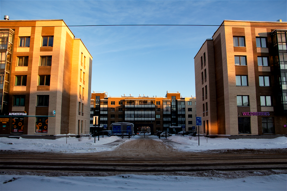 Новый комплекс / New apartment building
