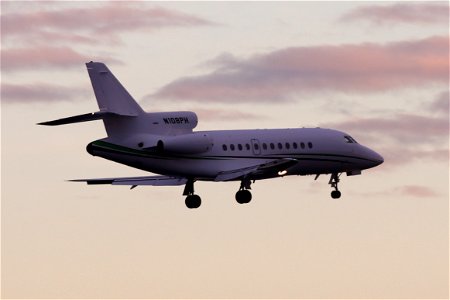 Young Family Dassault Falcon 900 arriving at BOS