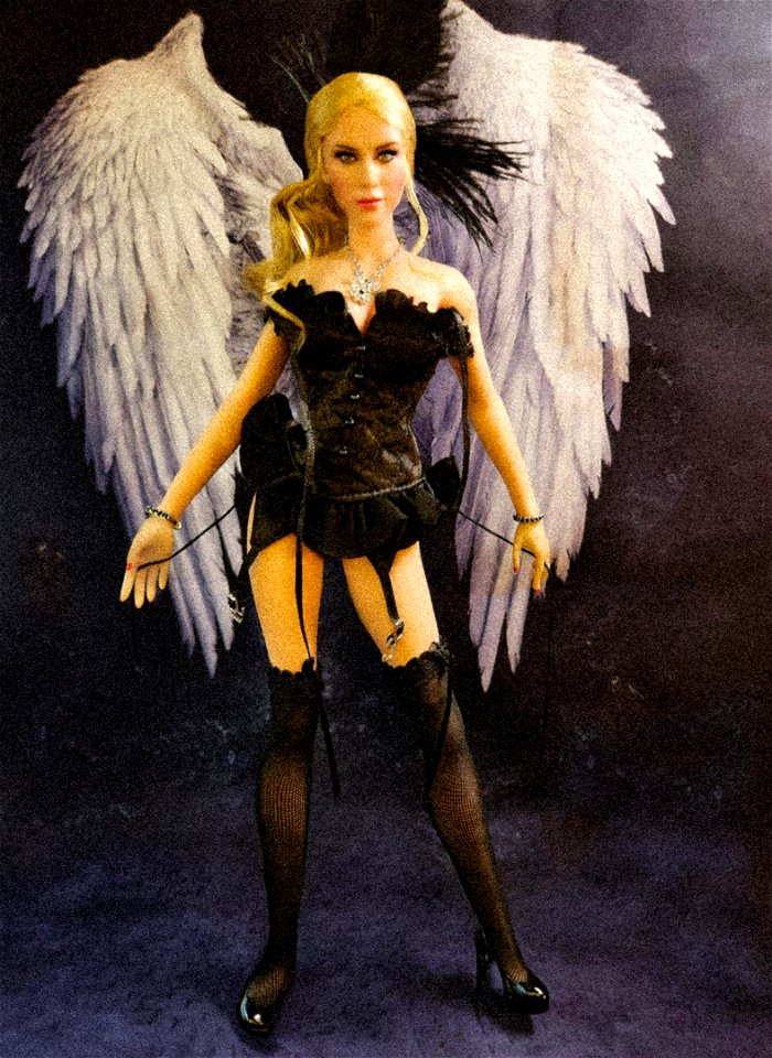 Fan Dancer Scarlett Ambrosia