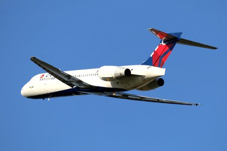 Delta 717-200 departing CLT