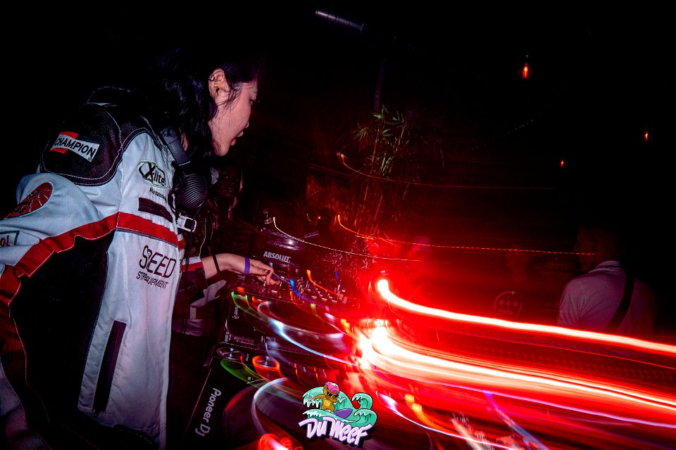 Du Weef: 16/09 Wavy Pics