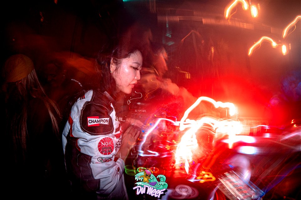 Du Weef: 16/09 Wavy Pics