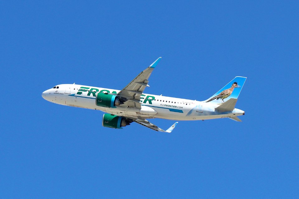 Frontier Airlines A320-200neo departing LAX