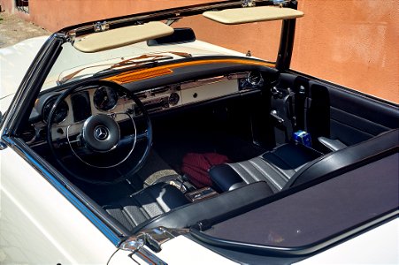 Mercedes 230 SL Automatic