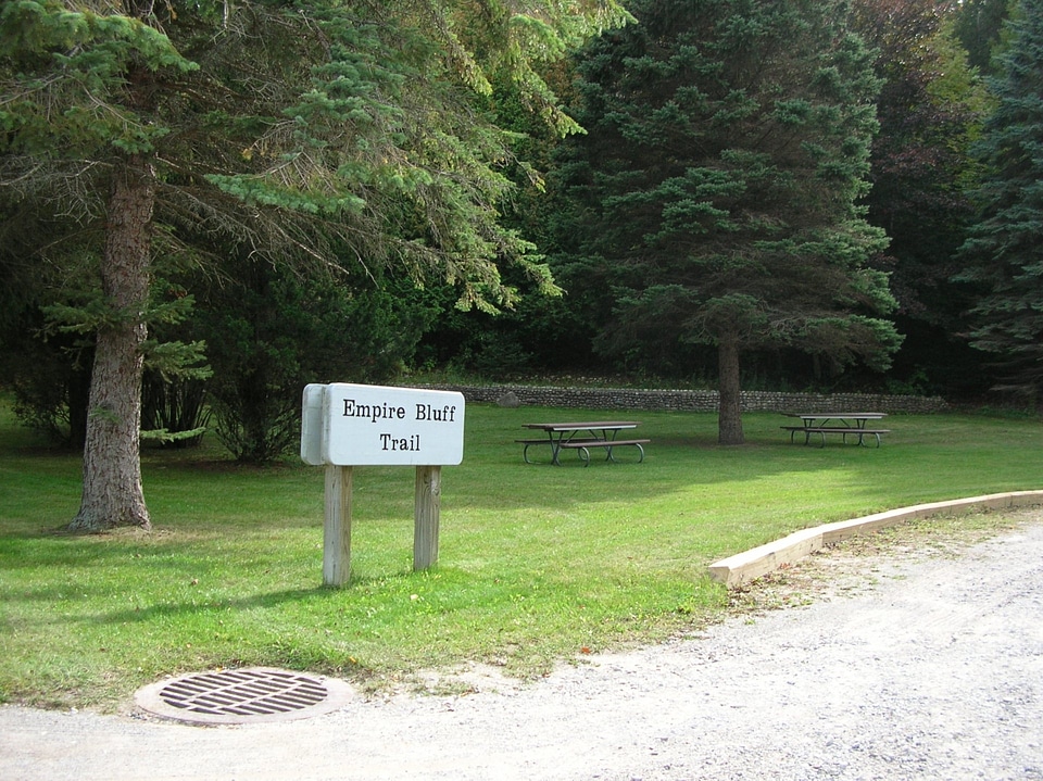 Empire Bluff Trail Trailhead