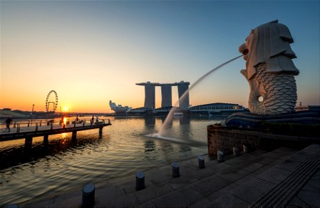 Singapore Monument photo