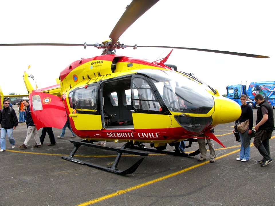 EC145 securité civile PAU