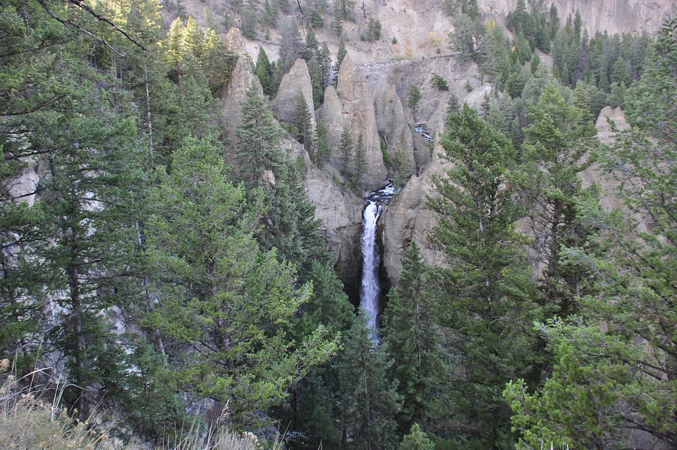 The Washburn Point offers a superb view of Yosemite National Park