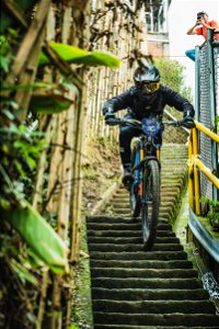 Downhill Urbano 2022