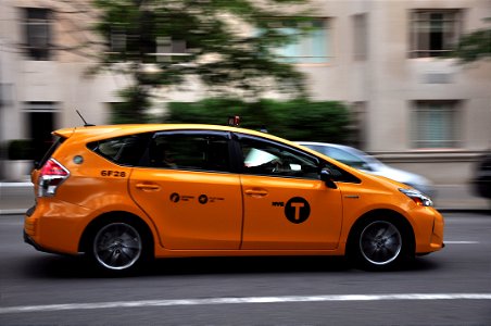 Taxi on 5th Avenue, New York City photo