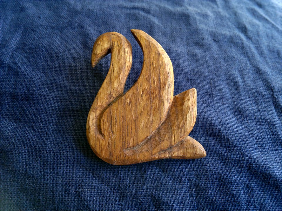 Brooch 06