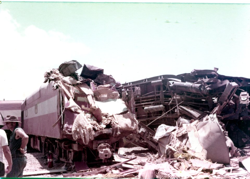 Train Crash 4-11-1972 - 004