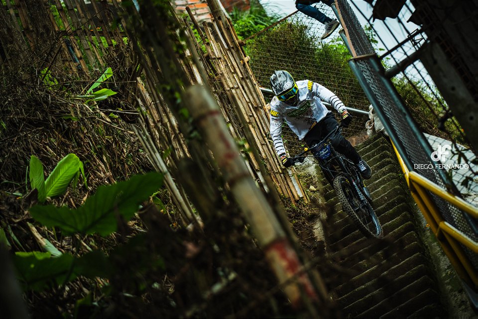 Downhill Urbano 2022