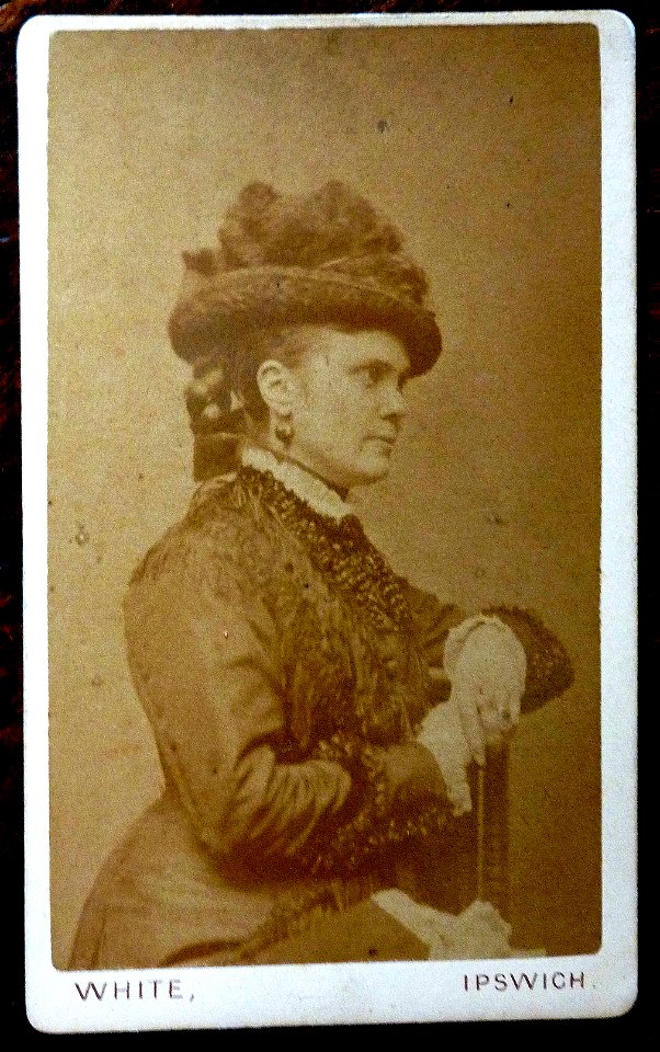 EJ_X10 Unidentified woman by John White
