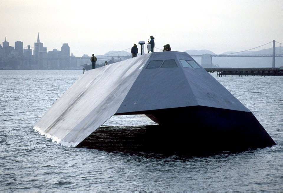 Sea_Shadow_stealth_craft