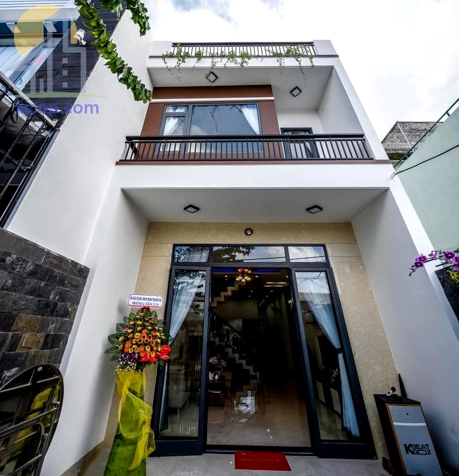 Nhà phố 2 tầng hiện đại mẫu đẹp có 1 tum