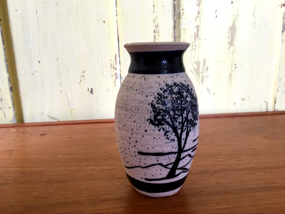 A3_Ceramic_Vase_Navy_Tree