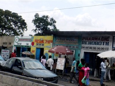 Pharmacie accélération divine photo