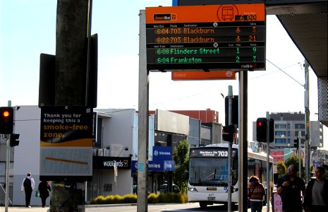 703 bus approaches Bentleigh station