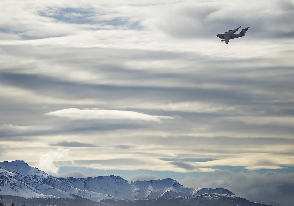 A C-17 Globemaster III flies