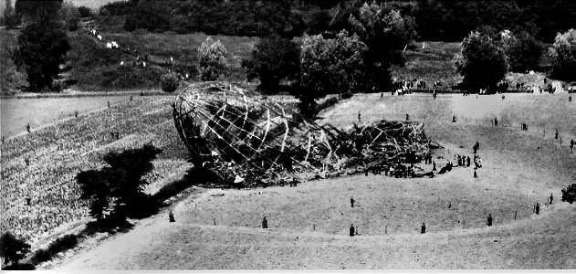 Zeppelin L48 (image 07) - Wreckage at Holly Tree Farm, Theberton