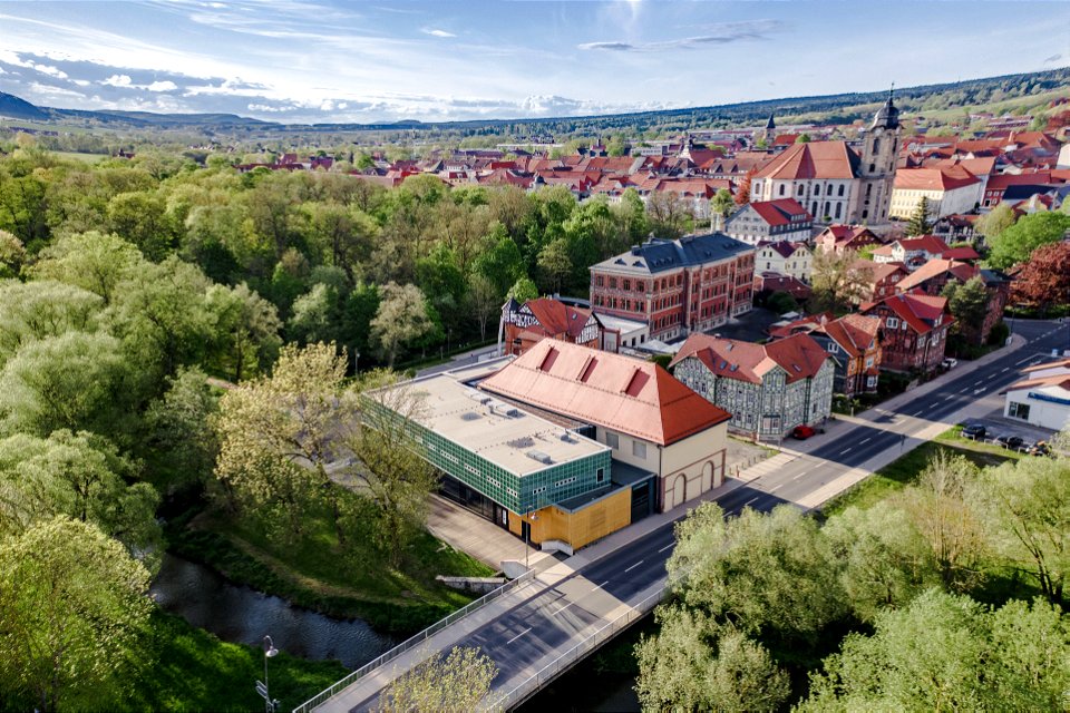 Luftbild Hildburghausen mit Stadttheater, Schlosspark und Stadtkirche photo