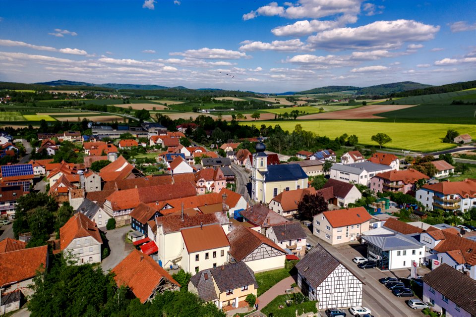 Luftbild des Ortes Kaltenbrunn in der Gemeinde Itzgrund
