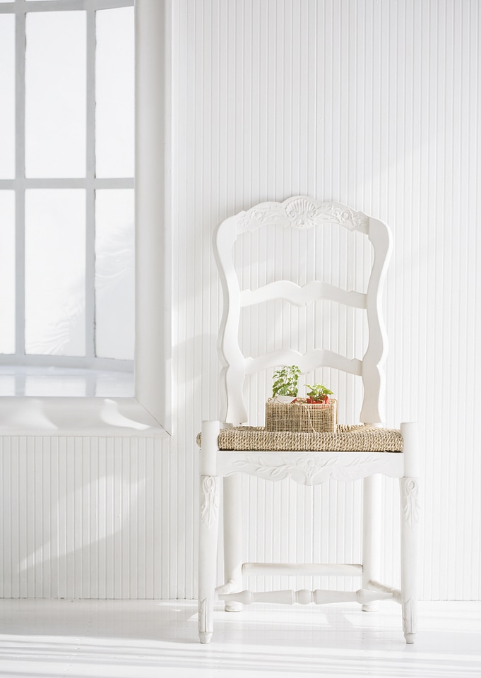 Box in plant and thank you message on chair