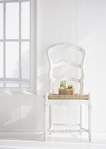 Box in plant and thank you message on chair