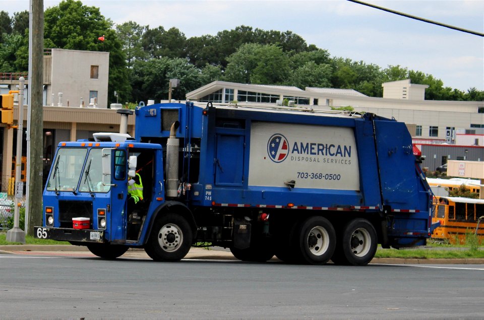American Disposal truck 65 | Rebuilt LE Heil RL