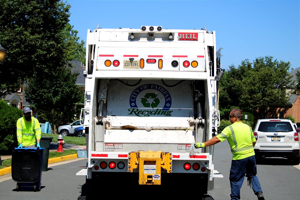 Fairfax City truck 673