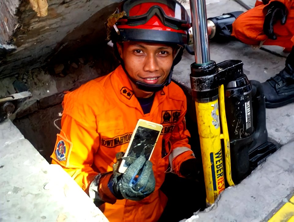 Rescue a Smartphone