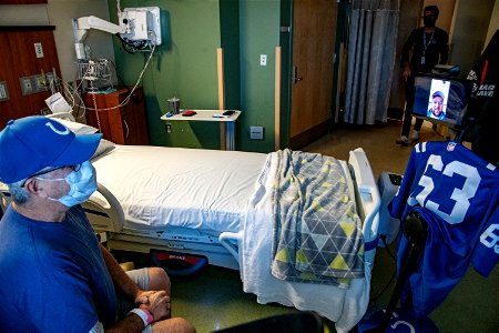 20170712 Colts Robot Visit to Patients 0146.jpg photo