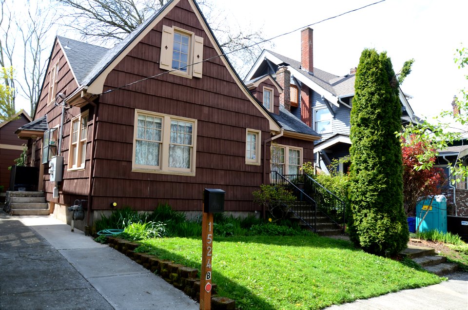 Older Buckman Duplex, Portland