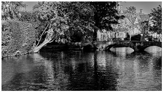 21-06-02_Bourton OTW_1541b 1 photo